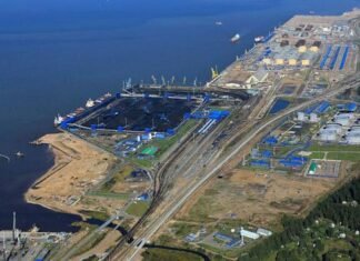 Из-за атак: власти РФ начали искать «добровольцев» для охраны и противодействия БпЛА на крупный нефтетерминал в Балтике