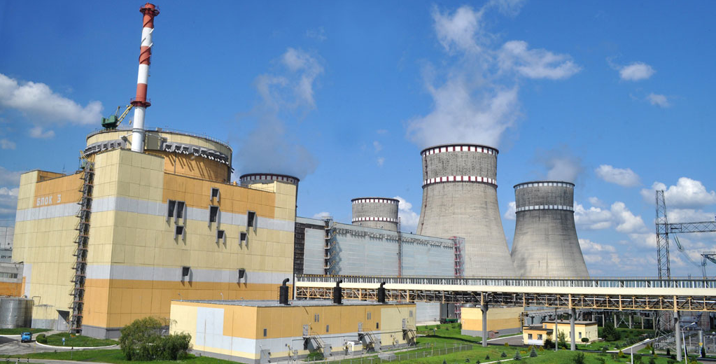 Украина была вынуждена снизить генерацию на АЭС после обстрелов 30 октября