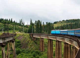 Кабмин утвердил новый состав наблюдательного совета Укрзалізниці