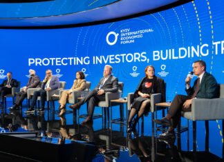 Триллион гривен в тени. Что с этим будут делать налоговики, прокуратура и БЭБ