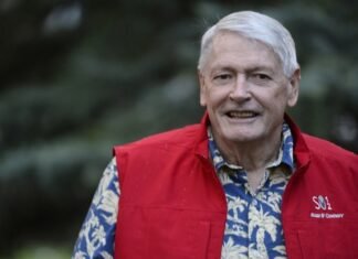 Американский миллиардер Мэлоун уходит с поста председателя правления владельца Формулы-1