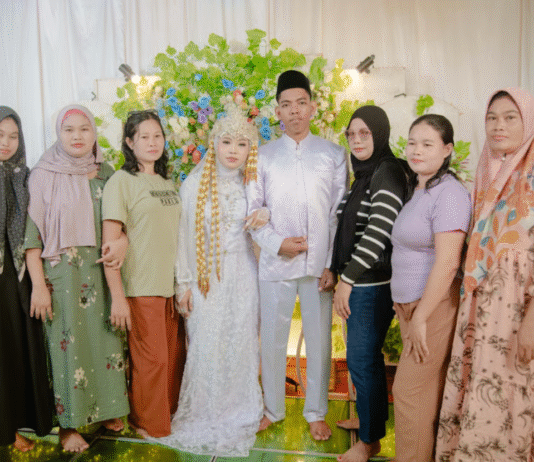 «Бартер» из-за ревности: мужчина обменял неверную жену на деньги и корову (фото)