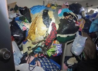 Арендодатель неделями не видел арендатора: полиция наткнулась в его квартире на неожиданные находки (фото)