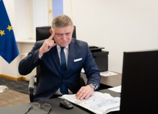 Проблемы со здоровьем: Фицо не полетел на саммит по поддержке Украины