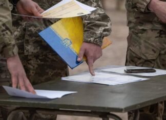 Бронирование лиц в розыске и тех, у кого проблемы с воинским учетом: эксперт объяснил, есть ли запрет