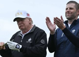 «Видел на нем руку Бога уже очень давно»: сын Трампа заявил, что его отец «направляется в рай» (видео)