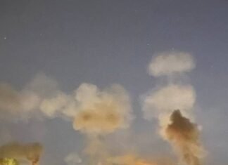 В Одессе прогремели взрывы: ВС РФ массированно атаковали город дронами