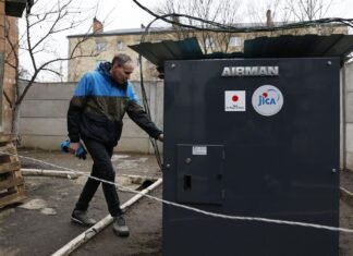 Завтра по всей Украине введут графики отключений света: кого это коснется