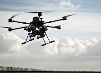 «Вампиры на службе»: россияне научились перепрошивать и воевать украинскими дронами, — офицер ВСУ