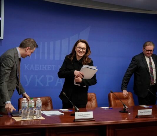 Министр финансов США кричал на Свириденко: СМИ раскрыли, как Украина подписала соглашение о недрах