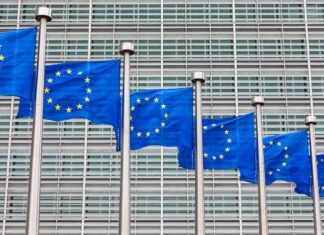 ЕС пообещал финансировать Украину в течение следующих двух лет за счет активов РФ