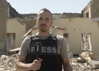 «Ланцет» атаковал во время съемок: журналист Welt получил ранение на востоке Украины