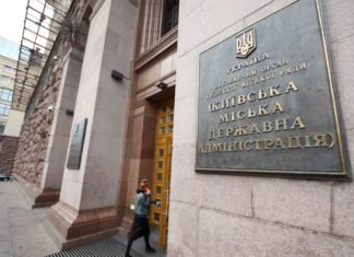 Столица постоянно ищет жилье для жильцов разрушенных квартир и оперативно выделяет средства на безопасность, — КГГА