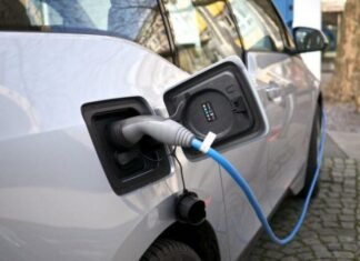 Водителям упростят жизнь: Украина построит европейскую сеть зарядных станций