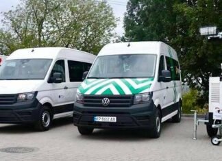 Германия передала Запорожью спецавтомобили и оборудование для восстановительных работ