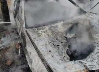 В Запорожской области обстрелы вызвали возгорание автомобиля и четырех хозяйственных построек