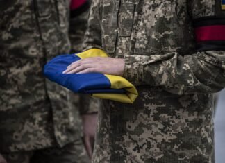 Кабмин расширил основания для выплат семьям погибших военных