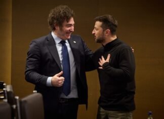 Зеленский пригласил президента Аргентины в Украину