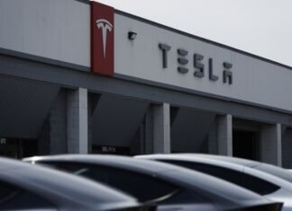 Tesla закупит у Samsung SDI аккумуляторы для систем хранения энергии на сумму $2 миллиарда