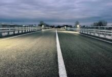 В Вышгороде открыли движение по мосту возле ГЭС: капремонт на завершающем этапе – фото