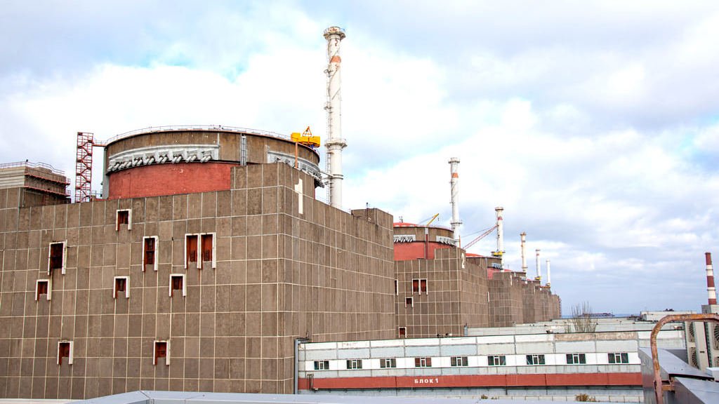 ЗАЭС, которой угрожал блэкаут, снова подключили к отремонтированной линии электропередач