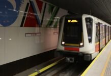 В Варшавском метро запустят поезда без машинистов