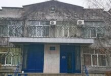 Суд арестовал полицейского, который ранил троих военных в Балабино