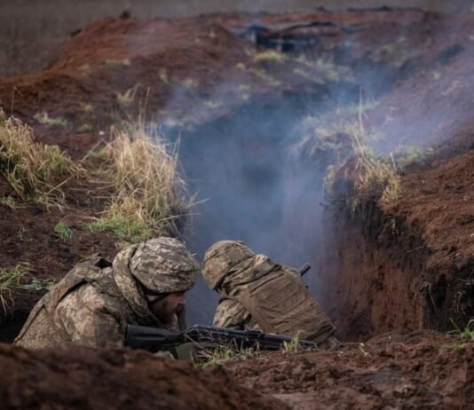 В ГВА заявили об угрозе прорыва в Мирноград из Покровска: какая ситуация в городе (карта)