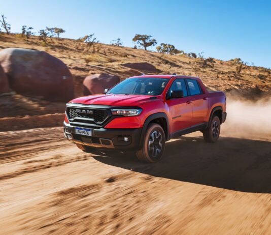 На европейский рынок выйдет недорогой пикап на базе Jeep Compass (фото)