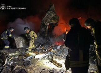 ВС РФ ударили по магазину в Днепропетровской области: есть жертвы, подробности (фото)