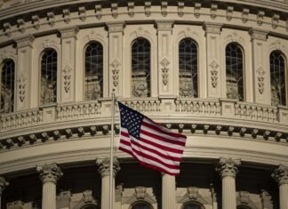 Сенат США одобрил финансирование правительства: когда отменят шатдаун