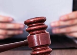 Запорожский суд приговорил подростков к заключению за жестокое отношение и насилие над сверстником