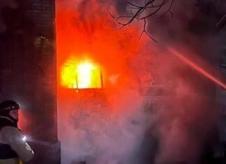 Число раненых после ночной атаки в Запорожье возросло до 12