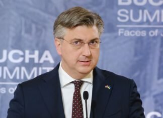 В Хорватии опровергают Орбана: Венгрия может отказаться от нефти из РФ