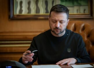 Зеленский вывел из состава СНБО Гринчук и Галущенко