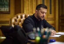 Энергоносители, электроника и не только. Зеленский подписал новый пакет санкций против РФ