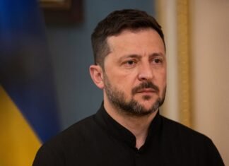 Зеленский: ведутся консультации по финансированию новых контрактов для военных