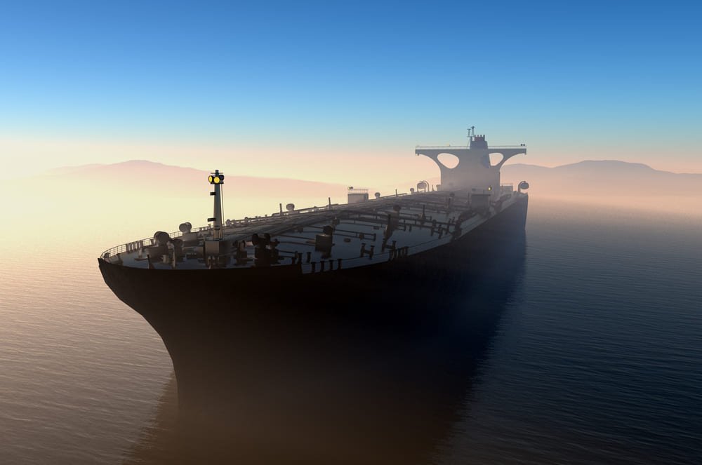 Bloomberg: Объем российской нефти на танкерах в море вырос до максимума за 2,5 года