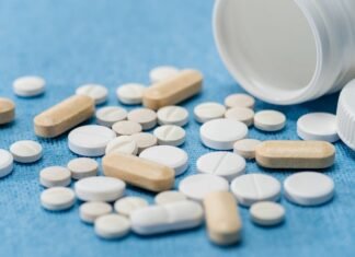 АМКУ оштрафовал производителей БАДов на 40 млн грн