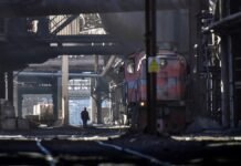 Атака РФ по энергосистеме привела к остановке Запорожстали