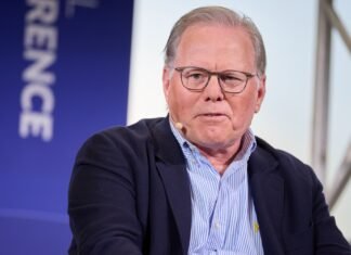 Гендиректор Warner Bros. станет миллиардером благодаря сделке с Netflix