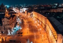 Больше «света для людей». Кабмин поручил сократить списки запрещенных к отключению предприятий