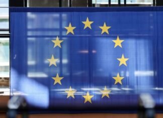 ЕС хочет до конца недели одобрить новый механизм блокирования активов РФ во избежание вето Венгрии