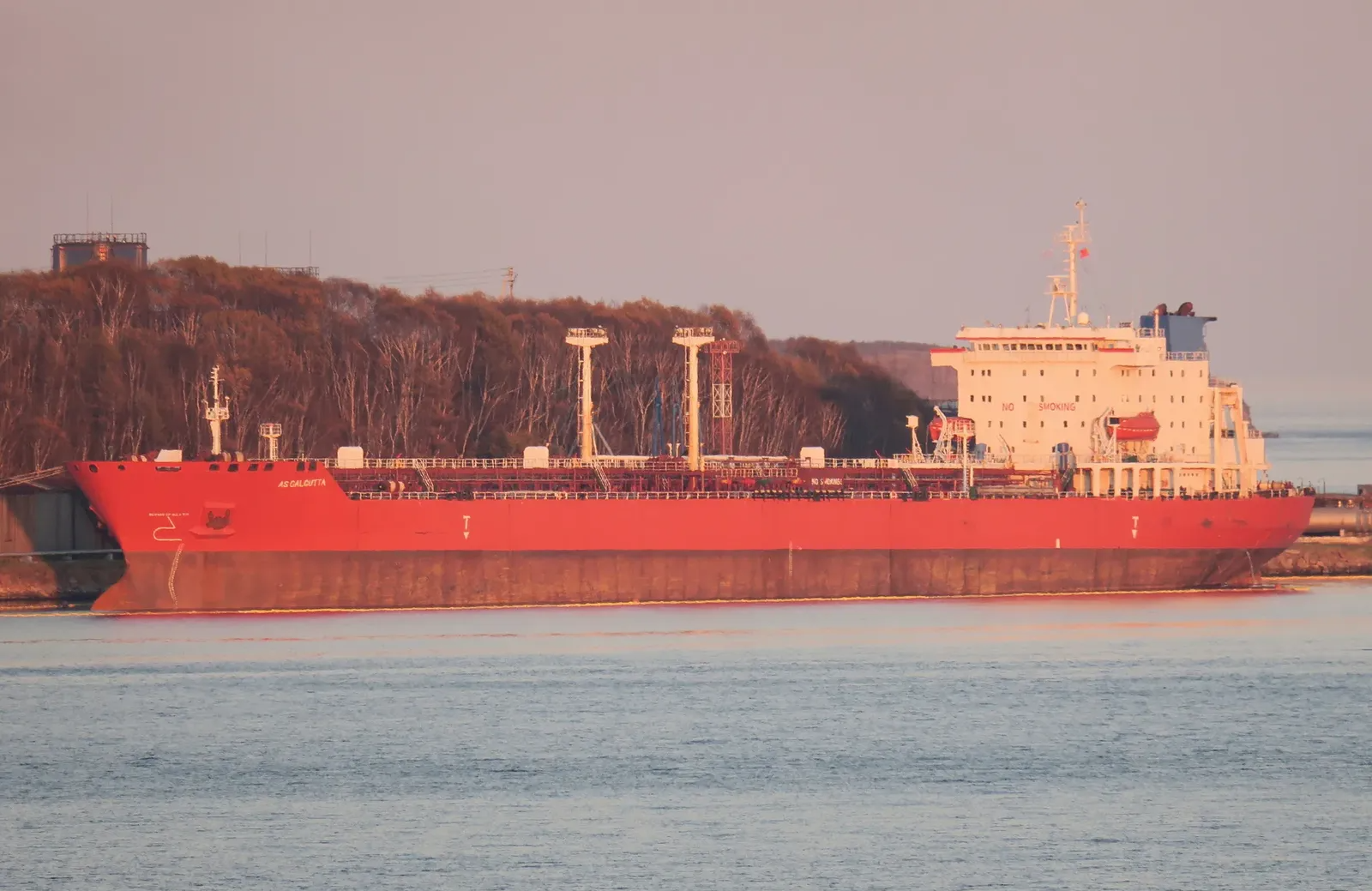 Самый большой пакет против теневого флота РФ: Украина ввела санкции в отношении 656 танкеров