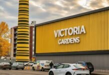 Один из самых старых ТРЦ Киева сменил название