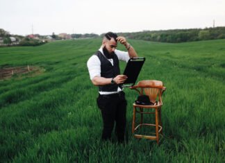 Офисный пузырь. Почему агрохолдинги проигрывают фермерам в производительности