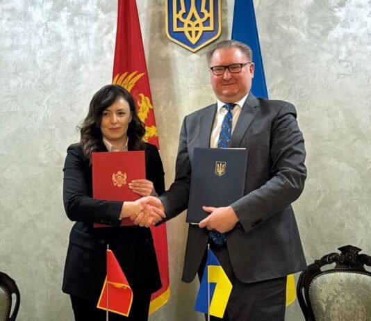 Украина подписала обновленное торговое соглашение с Черногорией