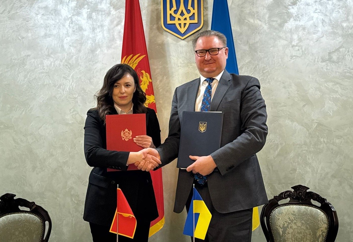 Украина подписала обновленное торговое соглашение с Черногорией