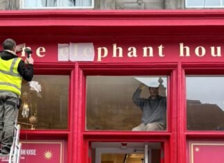 Кафе, где Роулинг писала книги о Гарри Поттере, открылось спустя четыре года после пожара – фото