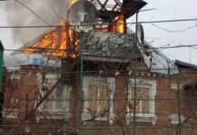 В Запорожской области обстрелы вызвали загорание учебного заведения и дома